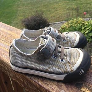 Keen Coronado sneaker