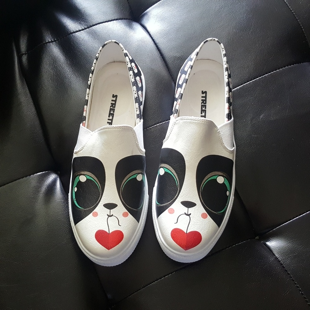 shoes - Picture 2 of 4