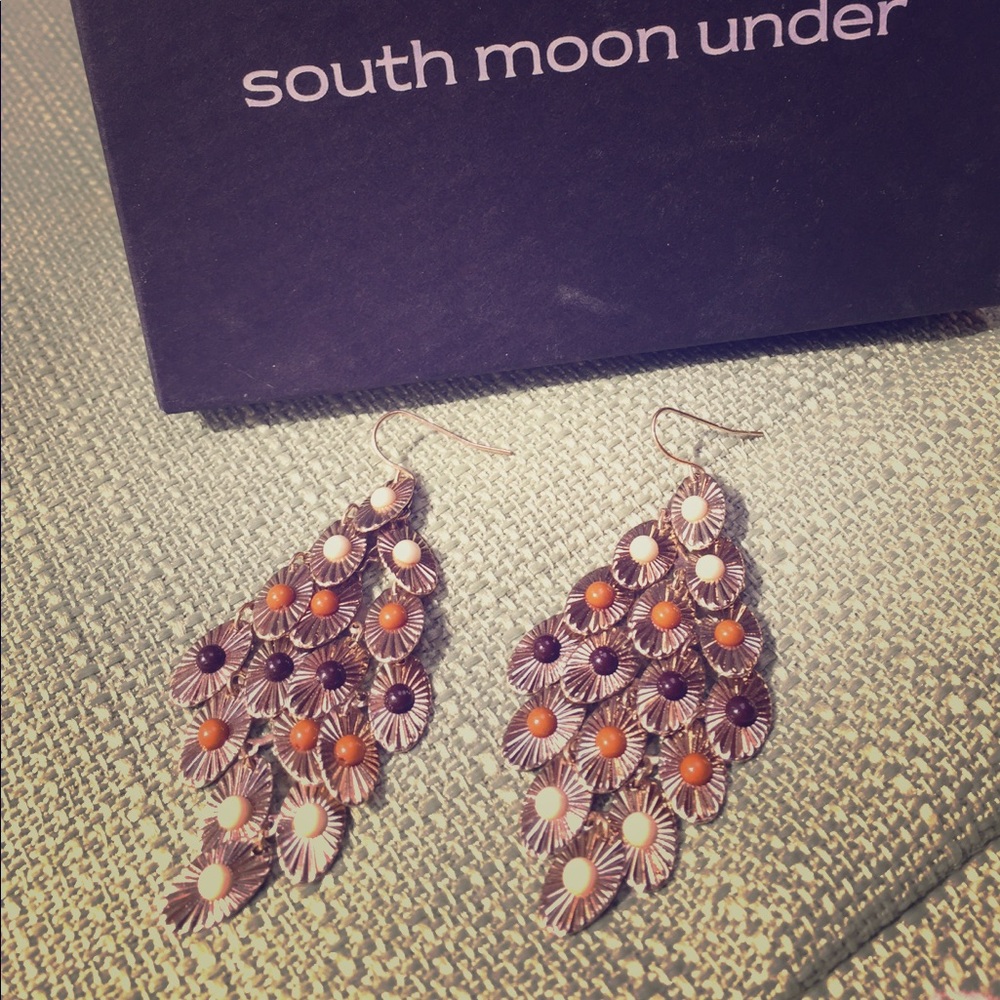 Beautiful gold statement earrings for Fall