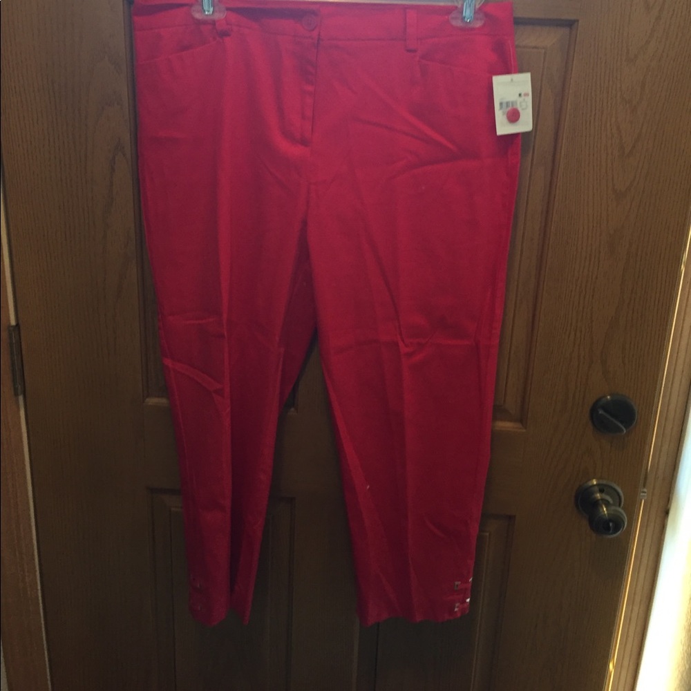 Cropped pants