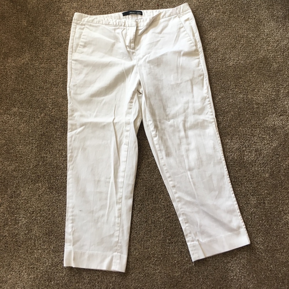 White Capri pants