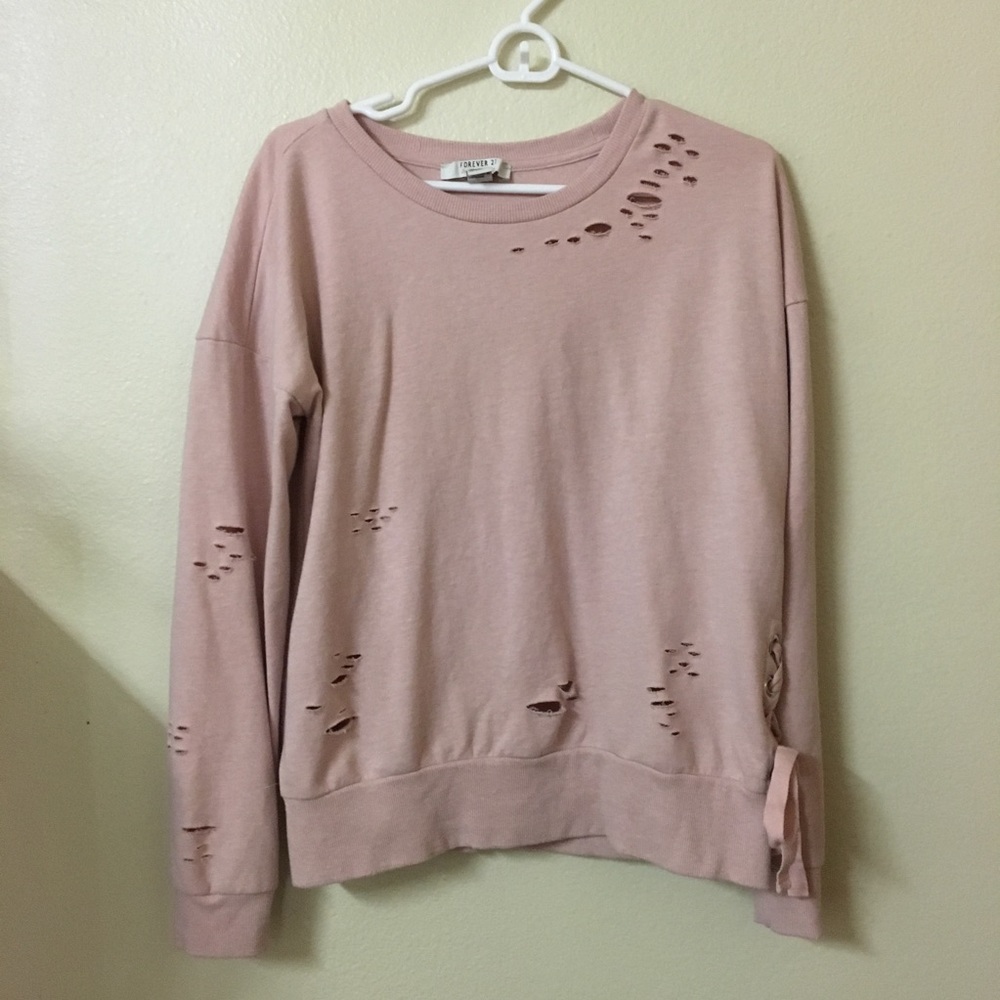 🌸 Ripped Pink Sweatshirt 🌸