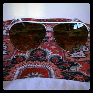 💯AUTHENTIC💯💯Gucci👑👑👑👑Shades👑👑