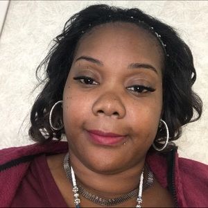 Meet your Posher, Tenisha