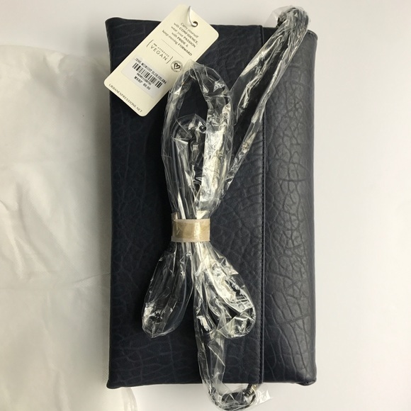 Sale Reduced Urban Expressions Vegan Crossbody - Picture 3 of 7