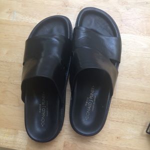 Donald Pliner Sandals
