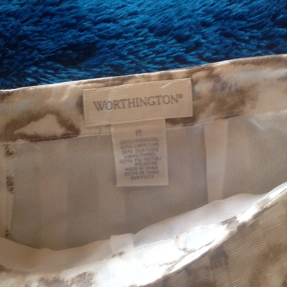 Skirt - Picture 3 of 3