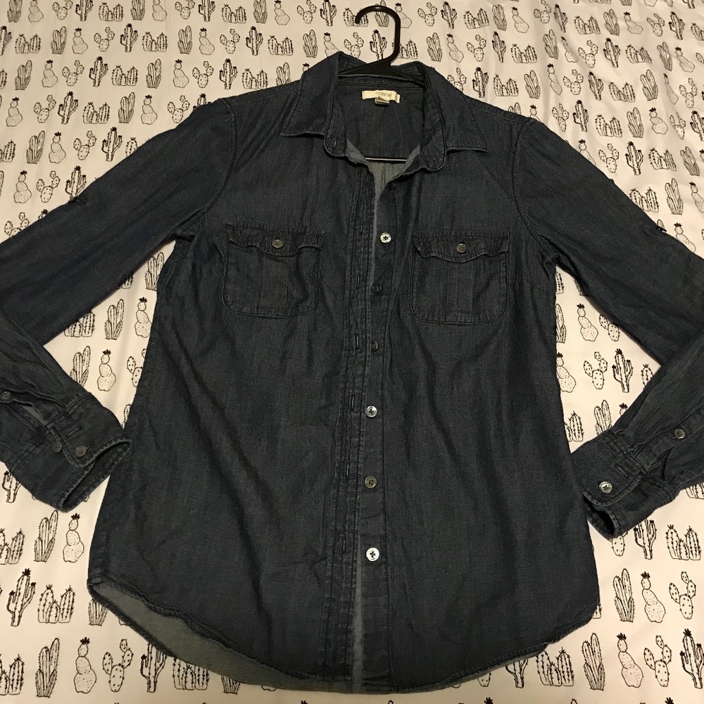 JCREW EVERDAY DENIM CHAMBRAY SHIRT