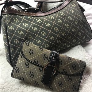 Dooney & Bourke Handbag and wallet