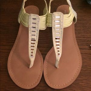Perfect condition Madden Girl sandal