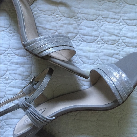 Seychelles Prime Pump Sandal Silver Taupe 10 - Picture 6 of 6