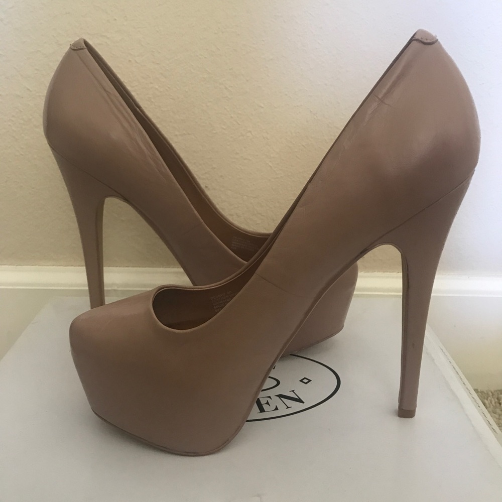Steve Madden Pumps