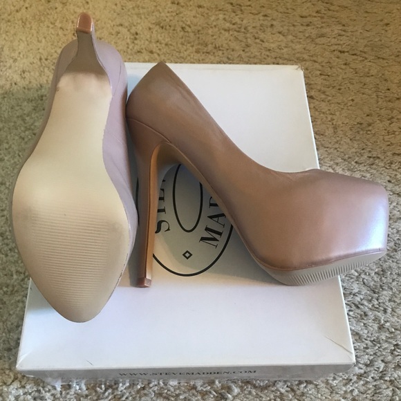 Steve Madden Pumps - Picture 5 of 6