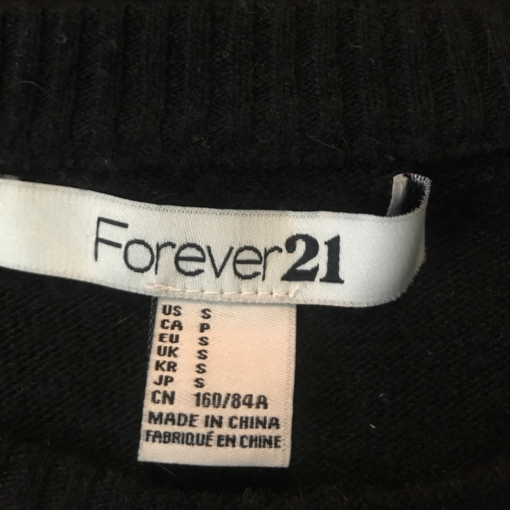 Sweater - Picture 3 of 3