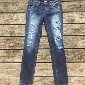 Distressed American Eagle 🦅 Jeggings