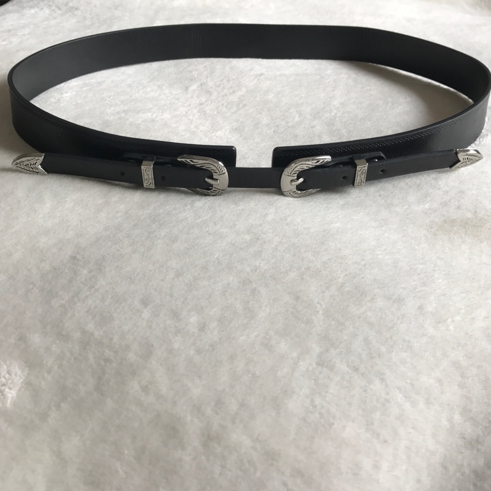 FOREVER 21 double buckle belt.