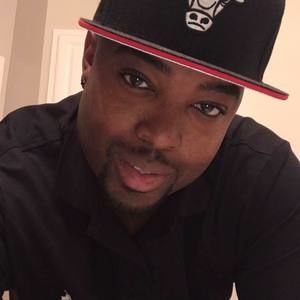 Meet your Posher, Carlos