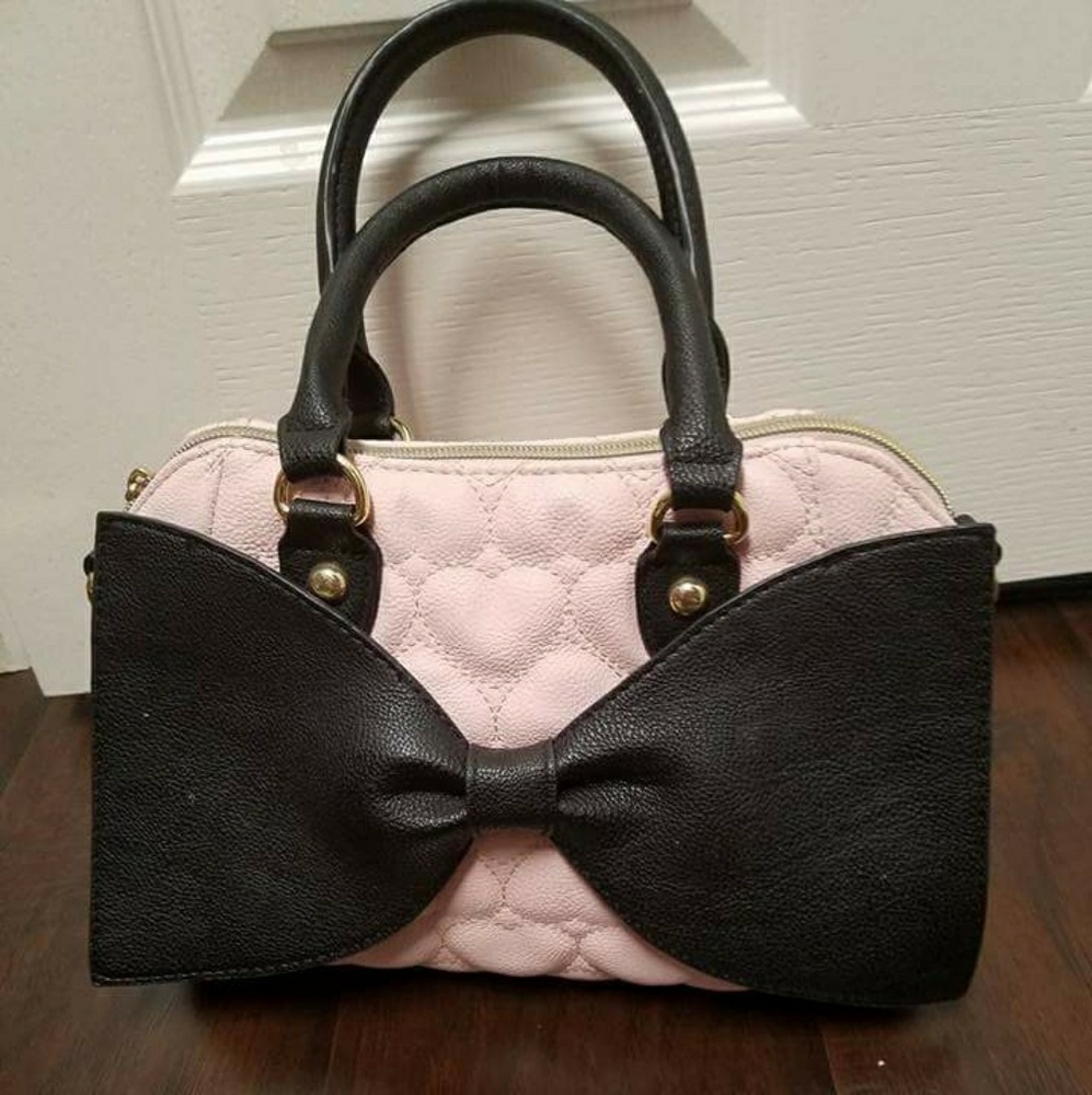 Purse Betsey Johnson
