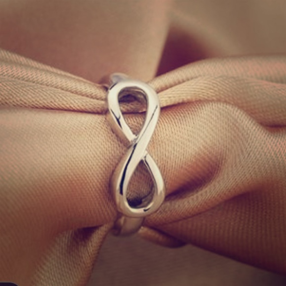 ⭐️925 Silver Infinity Ring - Picture 1 of 4