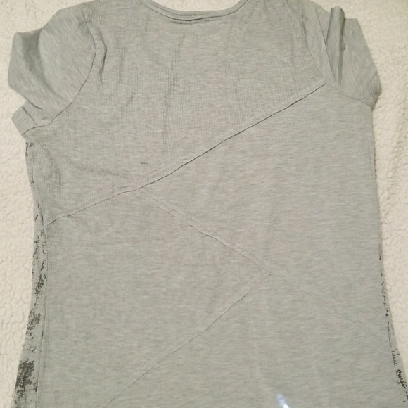 Maurices size 1 plus Gray Top - Picture 3 of 4