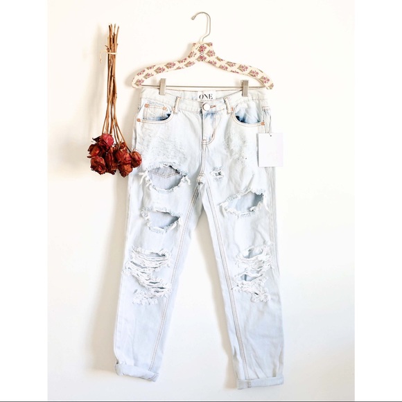 One Teaspoon Denim - BNWT One Teaspoon destructed jeans!