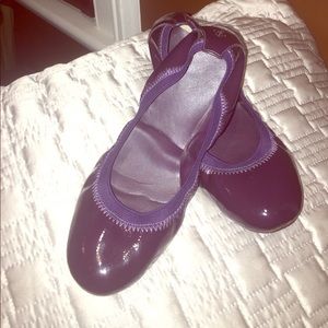 EUC Plum colored Cole Haan Flats