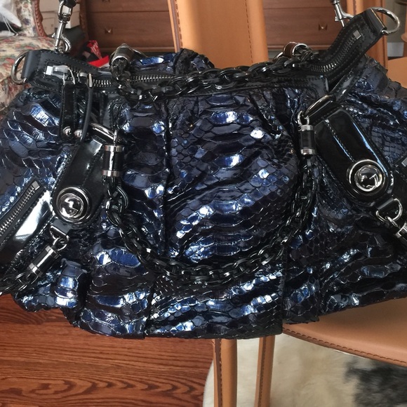 GUCCI PYTHON GALAXY TOP HANDLE BAG - Picture 3 of 8