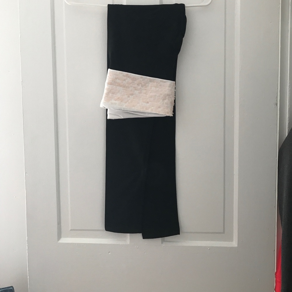 DISCONTINUED Victorias Secret Yoga Legging Pants