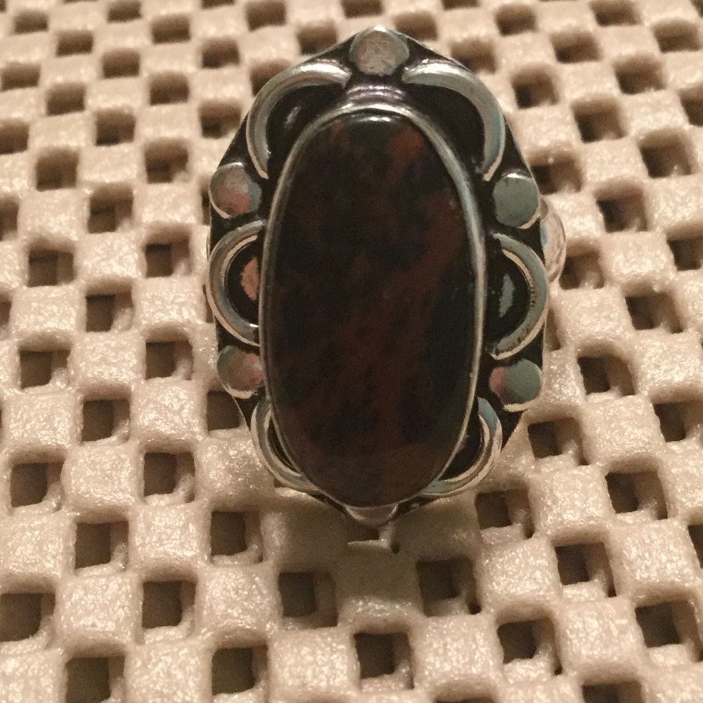Oval tiger eye ring