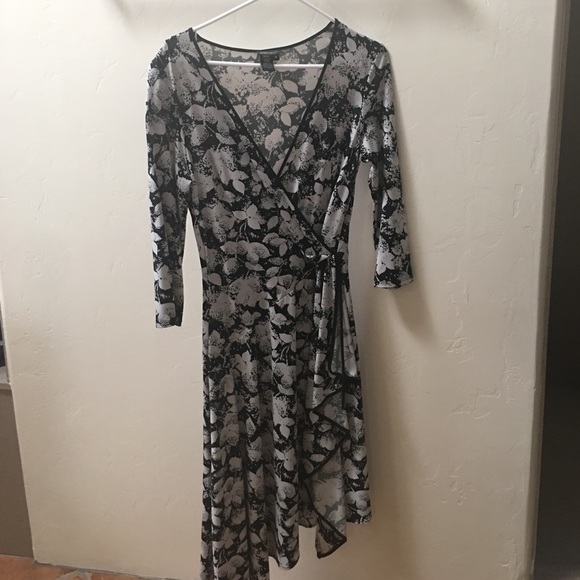 BCBG MAXAZRIA DRESS - Picture 1 of 3