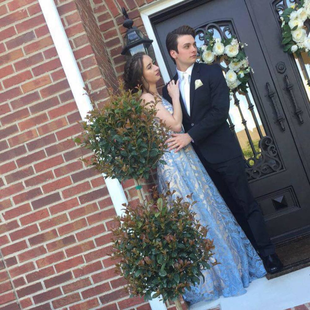 Meet your Posher, Dominic