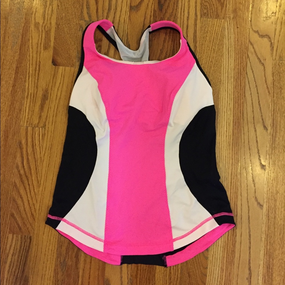 Lululemon pink and black tank