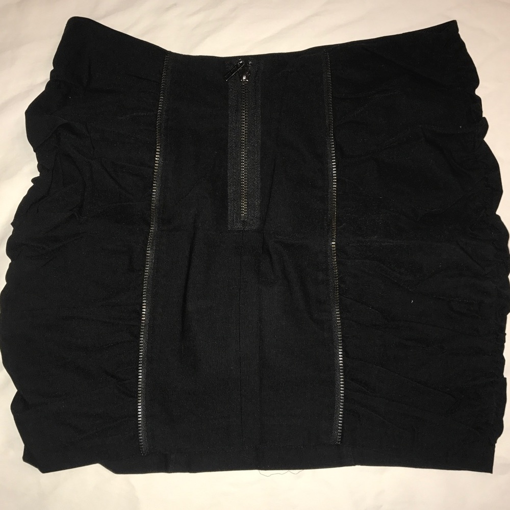 Bisou Bisou skirt