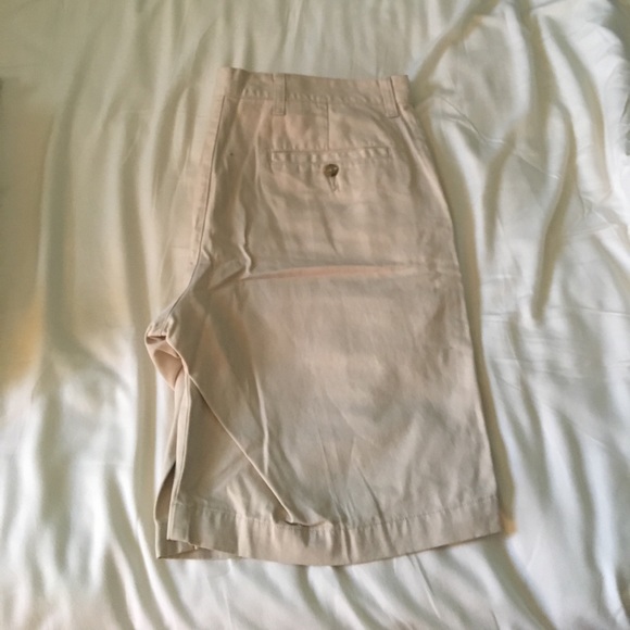 Dress shorts - Picture 2 of 3