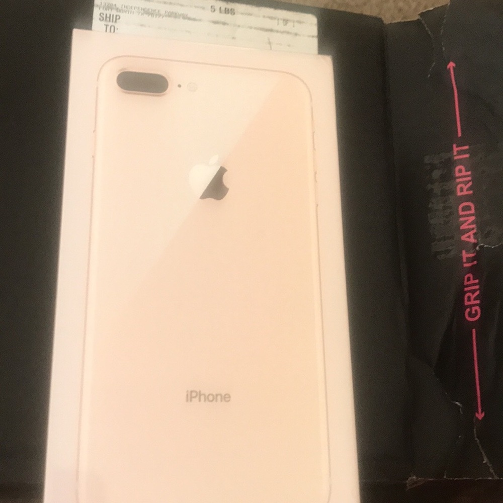 iPhone 8 plus 64 Gb T-Mobile