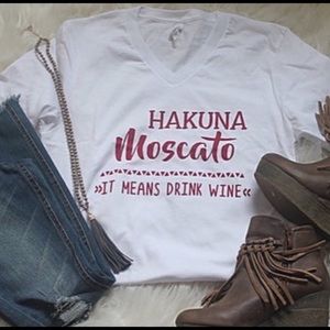Hakuna Moscato tee
