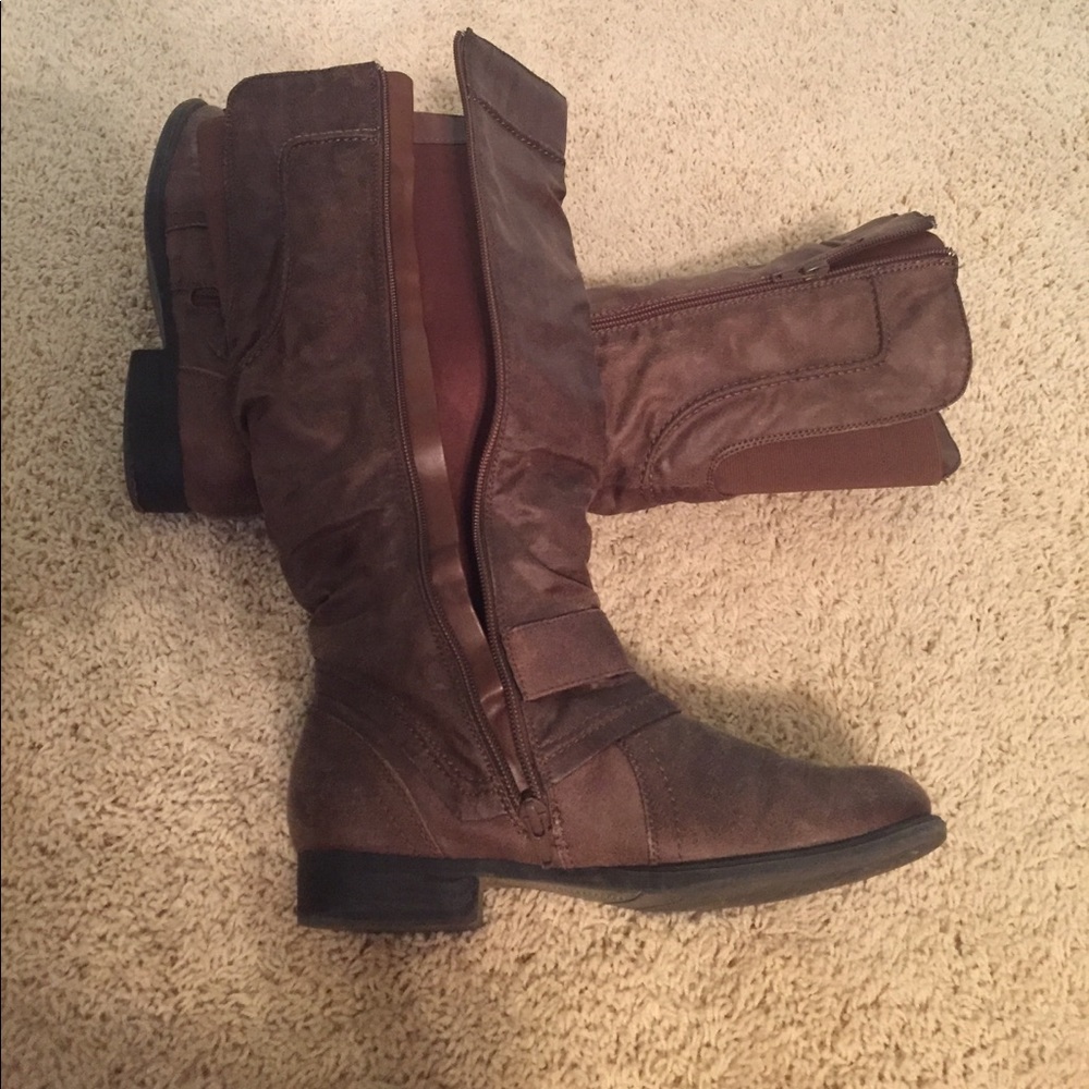 Women's Bearpaw Boot - Picture 4 of 4