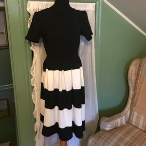 NWT LuLaRoe AMELIA Dress - Black & White