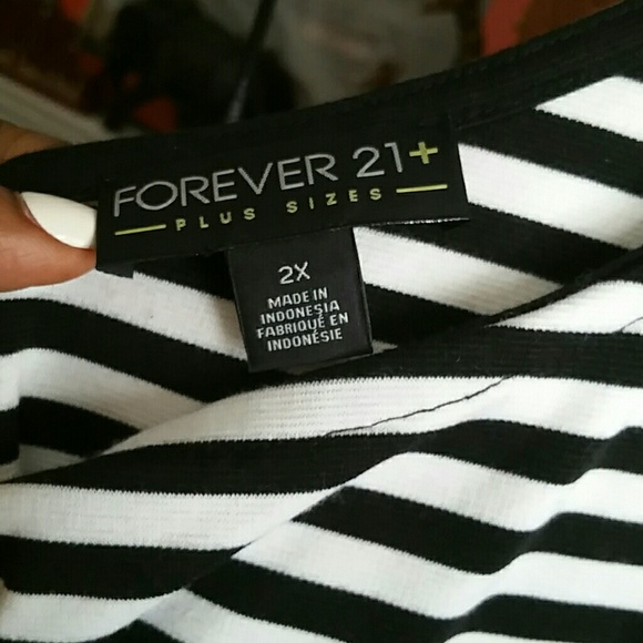 Sexy Forever 21 party dress - fits 1x/2x - Picture 3 of 4