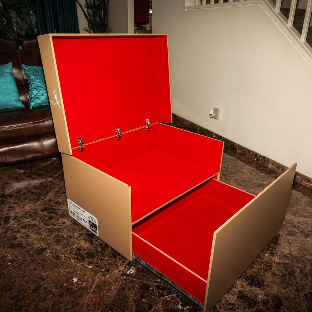 Custom ShoeBox - Picture 2 of 2