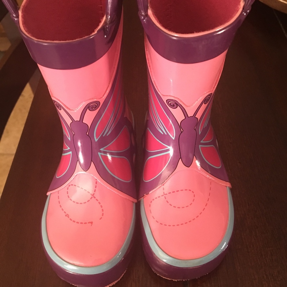 Kids rain boots size 6