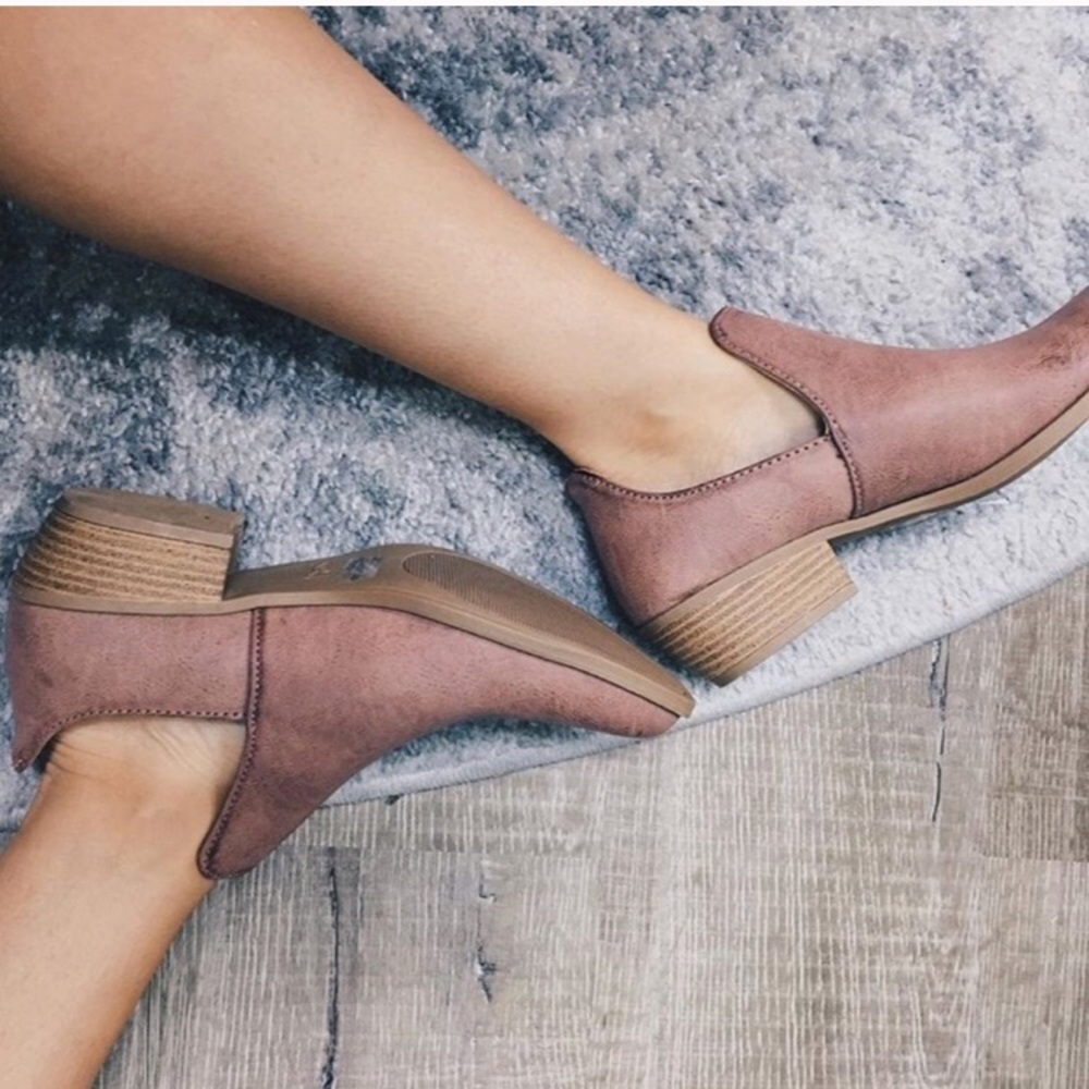 NWT Dusty Mauve Open Side Booties