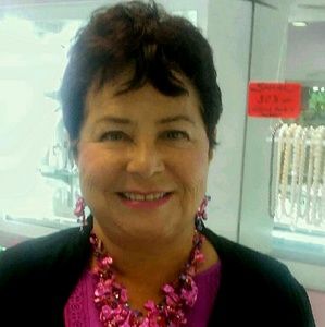 Meet your Posher, Christina