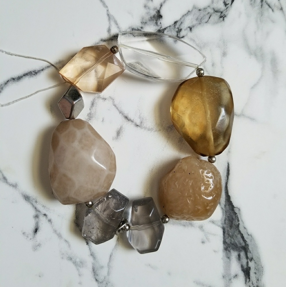 Stone bead stretch bracelet