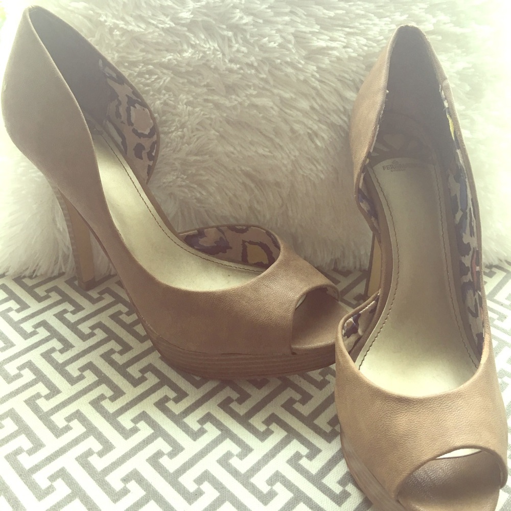 Fergalicious nude half d'Orsay pumps