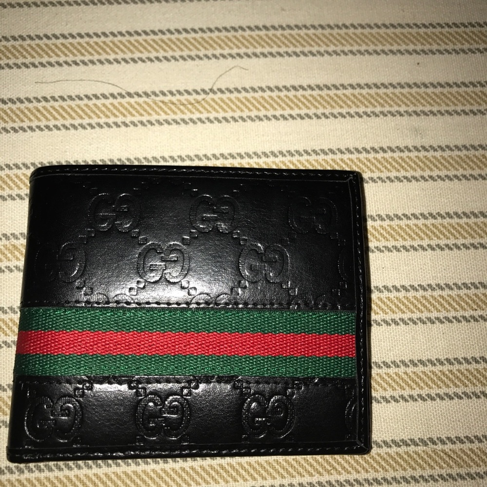 Gucci Wallet - Picture 2 of 4