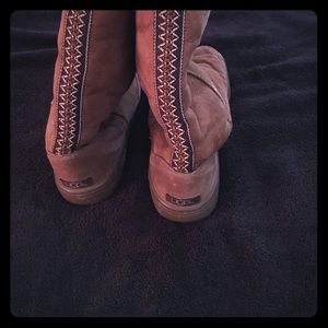 Women's Uggs brown size 8