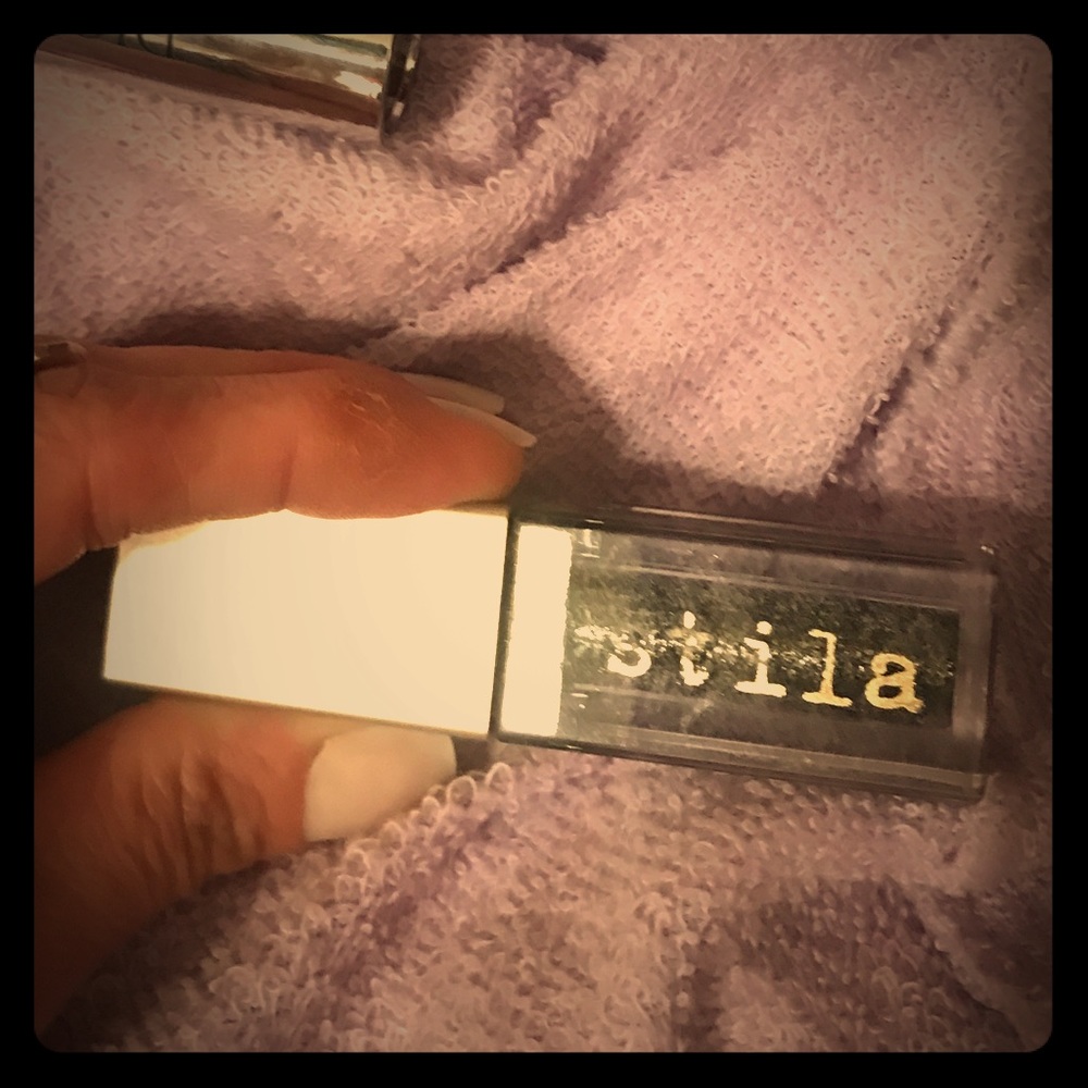 STILLA Liquid Glitter Eyeshadow in Molten Midnight