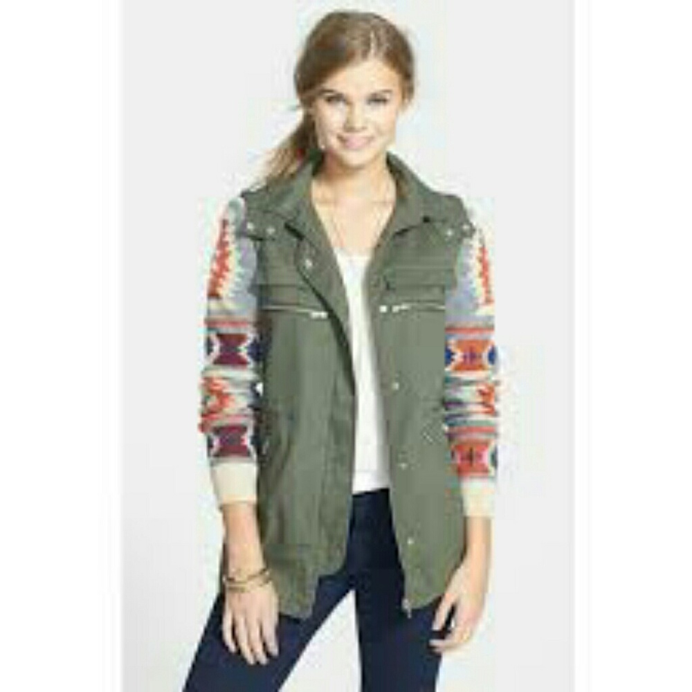 Thread Supply Green Aztec Sleeve Anorak Jacket