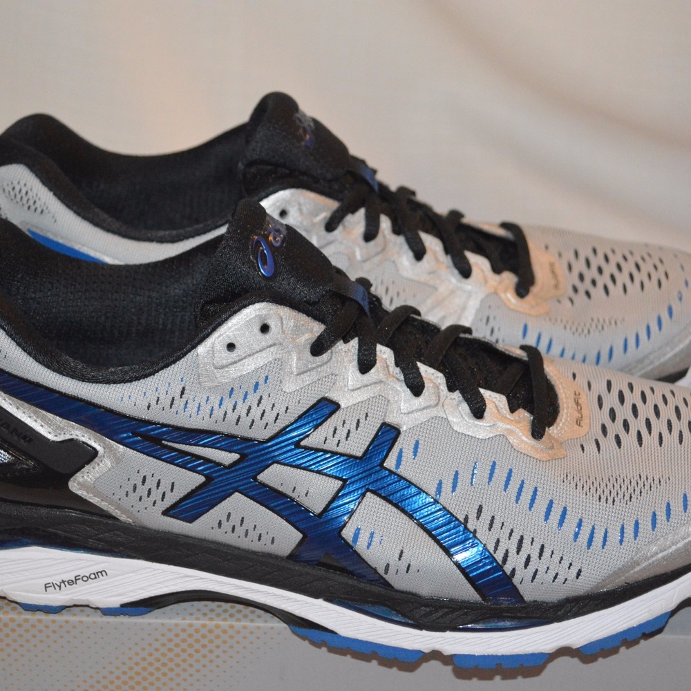 Asics Kayano-23 Size 10.5 Great Condition